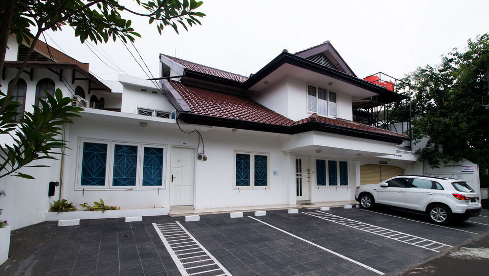 Reddoorz Plus @ Tendean Jakarta Kültér fotó